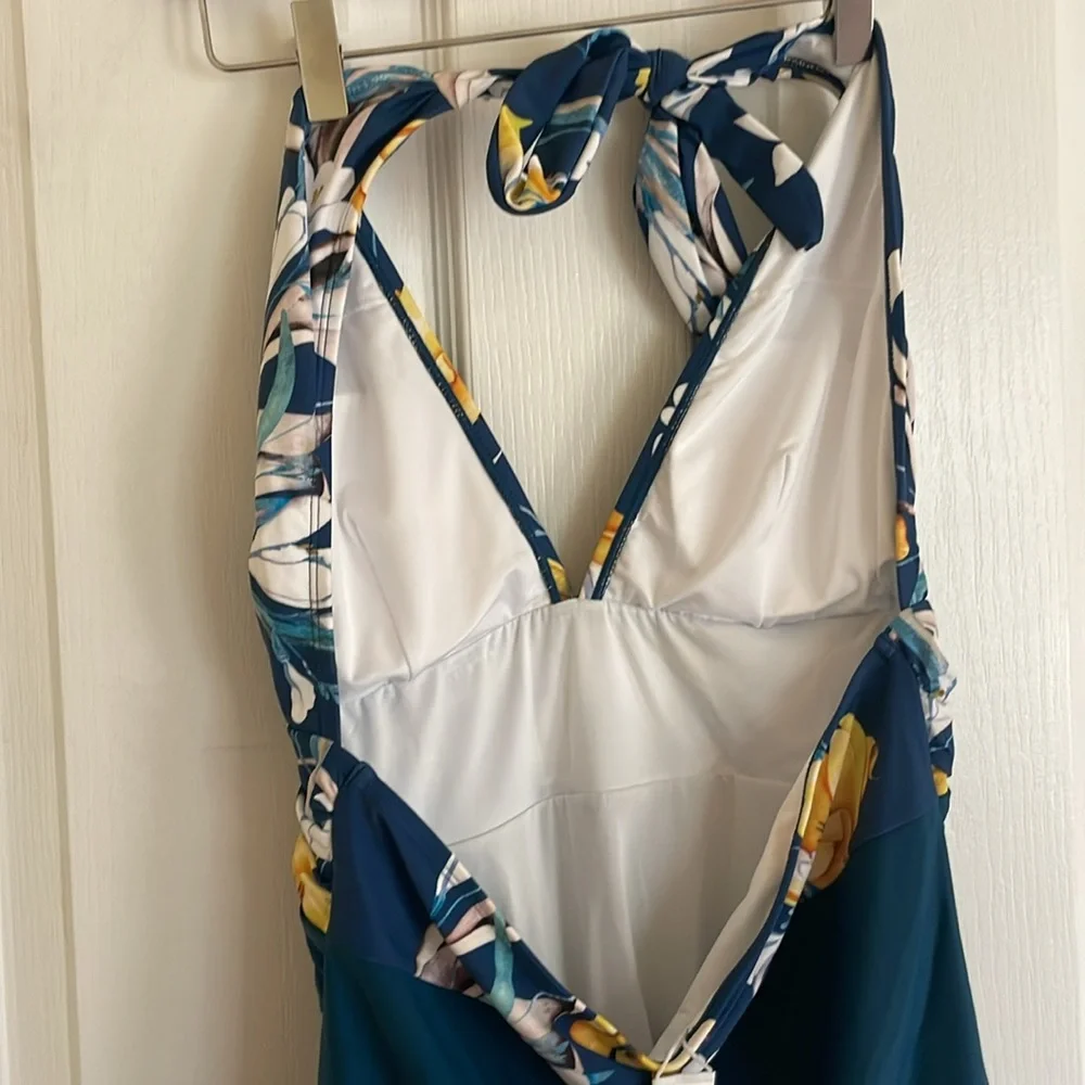 Cupshe Vibrant Blue and Yellow Halter built in Bra One Piece Swimsuit Size L - Picture 5 of 7